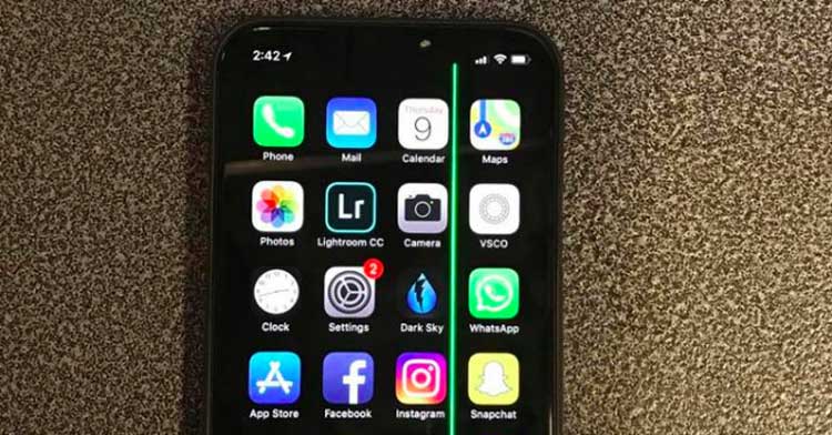 Thay màn hình iPhone X bị sọc xanh tại Thuận Phát Mobile